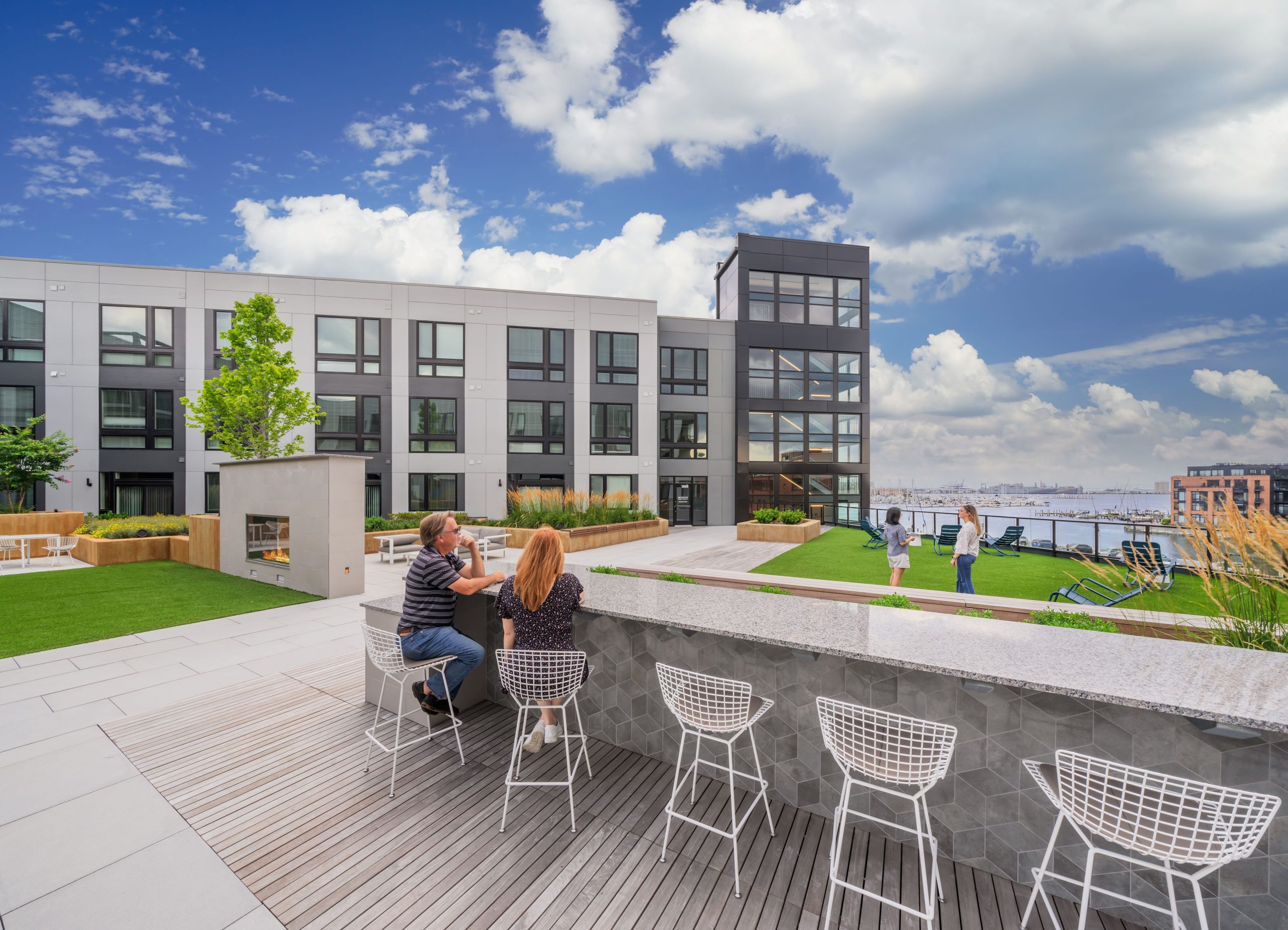 Elms Fells Point – Courtyard