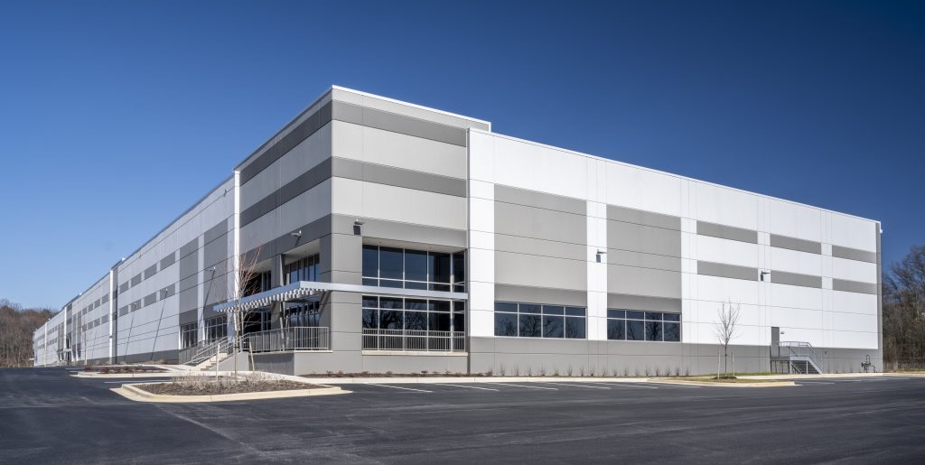 182,000 SF warehouse constructed using the tilt-up construction method.