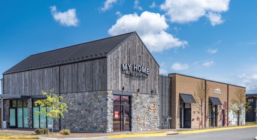 Exterior picture of Embrey Mill Town Center showing a Thai Bistro.